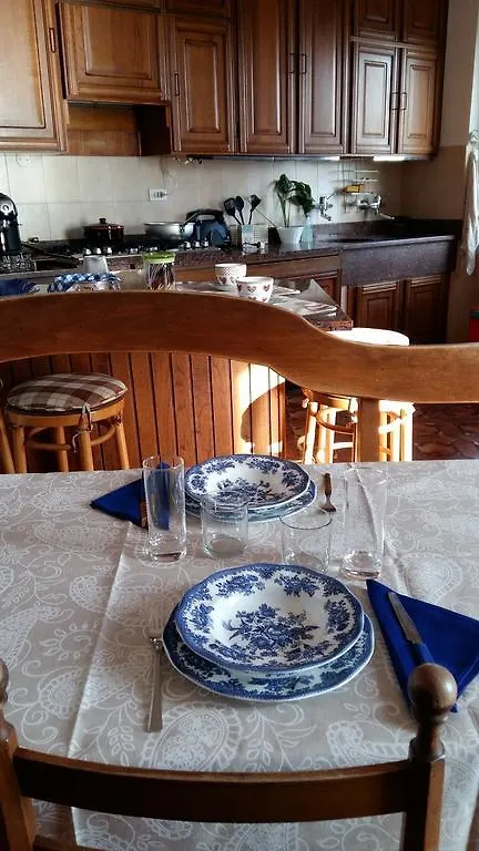 Casa Augusta - Delpino 44 Hotel Genoa 0*,