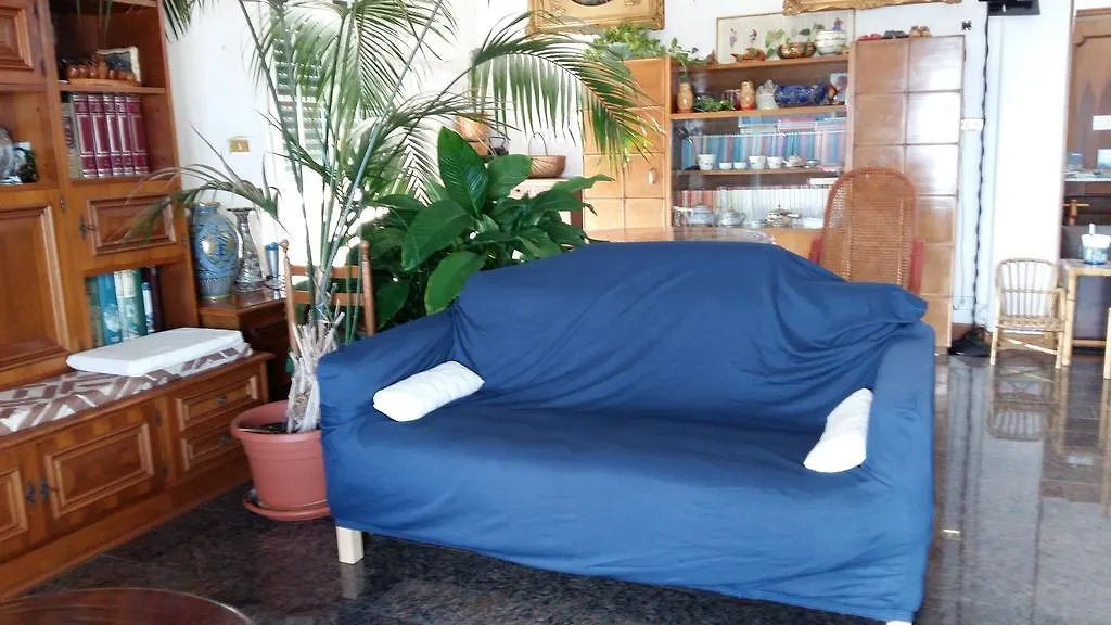 Casa Augusta - Delpino 44 Hotel Genoa
